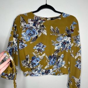 Forever 21 Floral Cropped Top